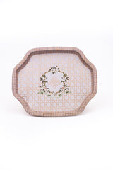 Bej kareli desenli kenarlara sahip, ortasında çiçek ve kuş figürlü dekoratif servis tepsisi