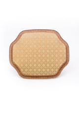 Ahşap kenarlı, geometrik desenli kahverengi dekoratif servis tepsisi