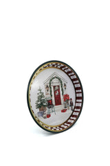 Noel temalı kapı süslemeli dekor tabak, çam ağacı, fener, hediye kutuları ve oyuncak asker figürü