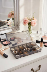 18 Bölmeli Takı Organizeri, Füme