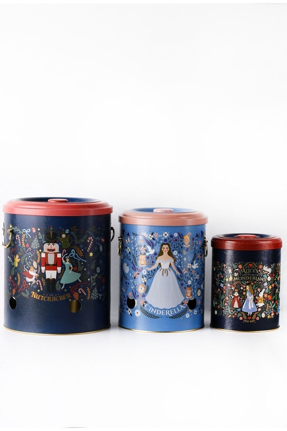 Nutcracker, Cinderella ve Alice's Adventures in Wonderland temalı üç farklı boy kutu seti