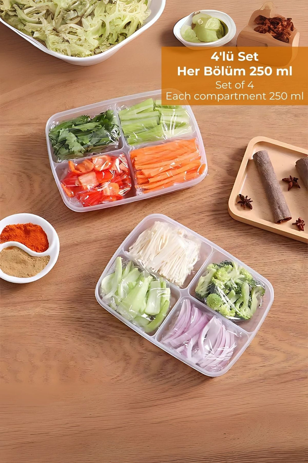 250 ml bölmeli plastik saklama kutusunda doğranmış sebzeler ve baharatlar